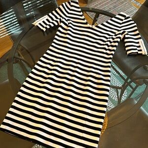 🖤🤍Classic Old Money black & white Banana Republic dress